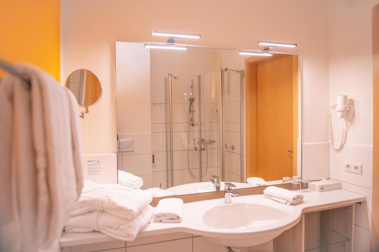 Gesundheitshotel Weissenstadt Am See 外观 照片